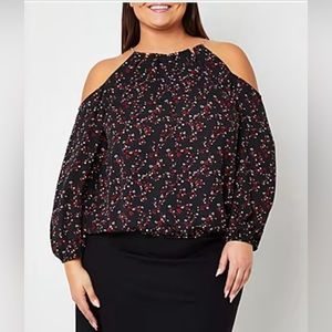 BOLD Elements Cold Shoulder Blouse with Chain - Black with Heart Print, Size 1X